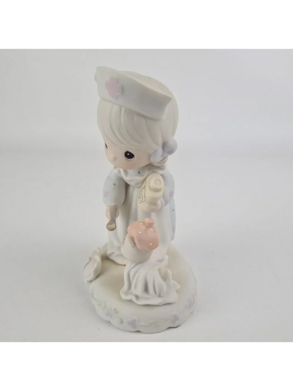 Precious Moments 163740 Growing In Grace Age 7 Girl Dressed As Nurse Figurine